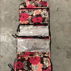 Travel toiletrie bag